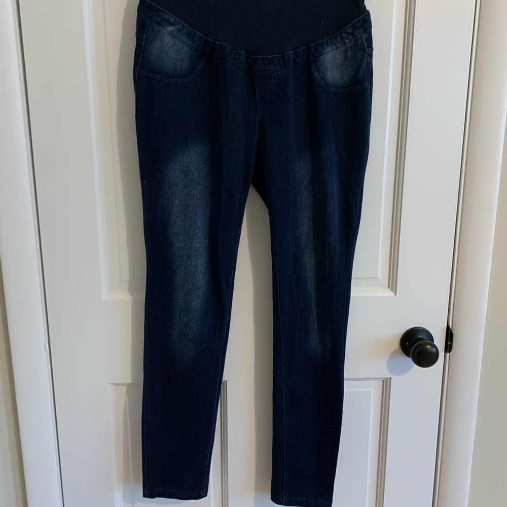 ⭐️Motherhood Maternity | medium wash jeggings size medium